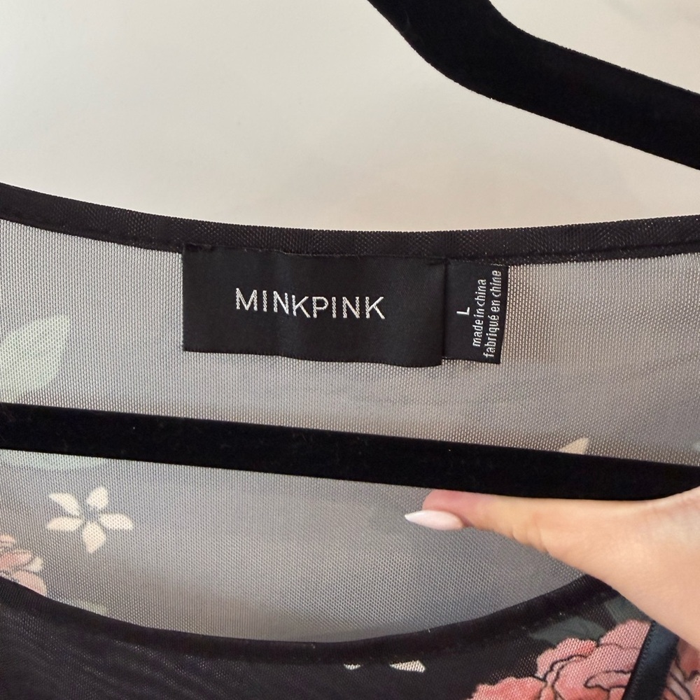🌸 MinkPink Sheer Floral Tunic Dress / Top 🌸 - Picture 2 of 3